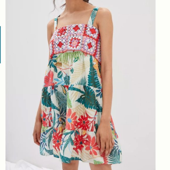 FARM Rio Dresses & Skirts - Farm Rio Crochet Mini Dress in Neutral Motif Floral Size Large